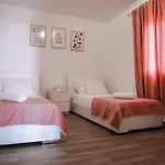 Jelena * Kastel Novi