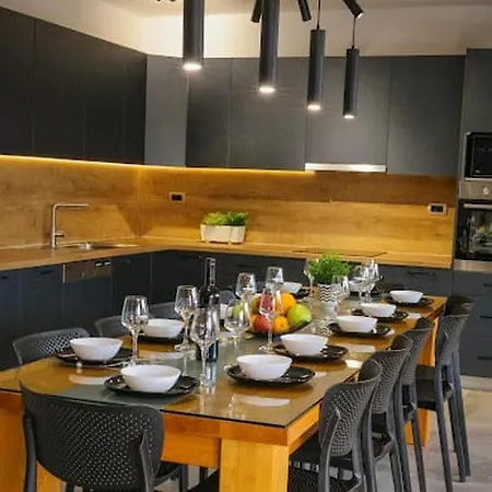 וילה Jelena Kaštel Novi